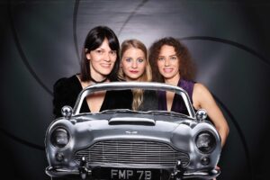 Pozadie James Bond - fotokútik na párty, večierok Žilina.