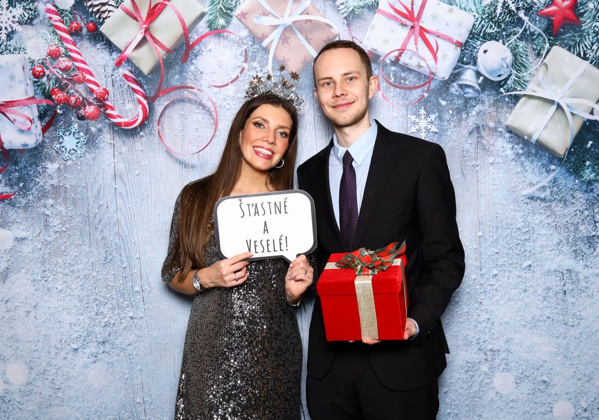 Vianočná fotostena - vianočný večierok - fotokutik sk