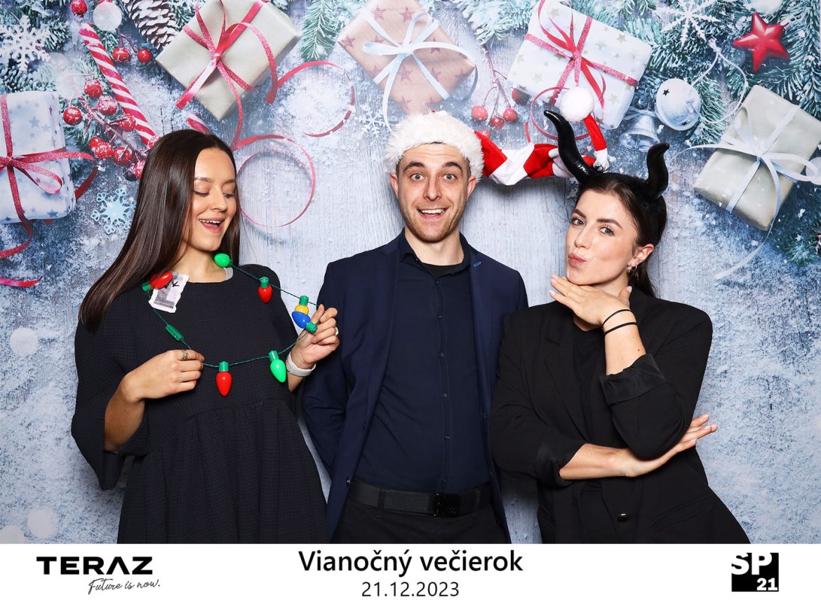 Firemný večierok Villa Nečas Žilina - fotokutik sk