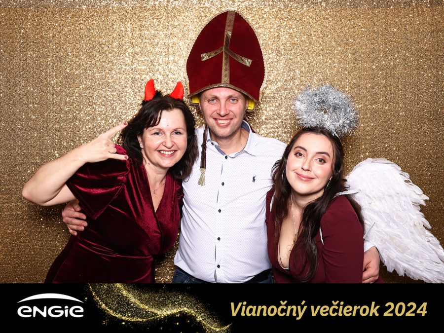 Fotokútik Vianočný večierok - Hotel Victoria Martin - fotokutik sk